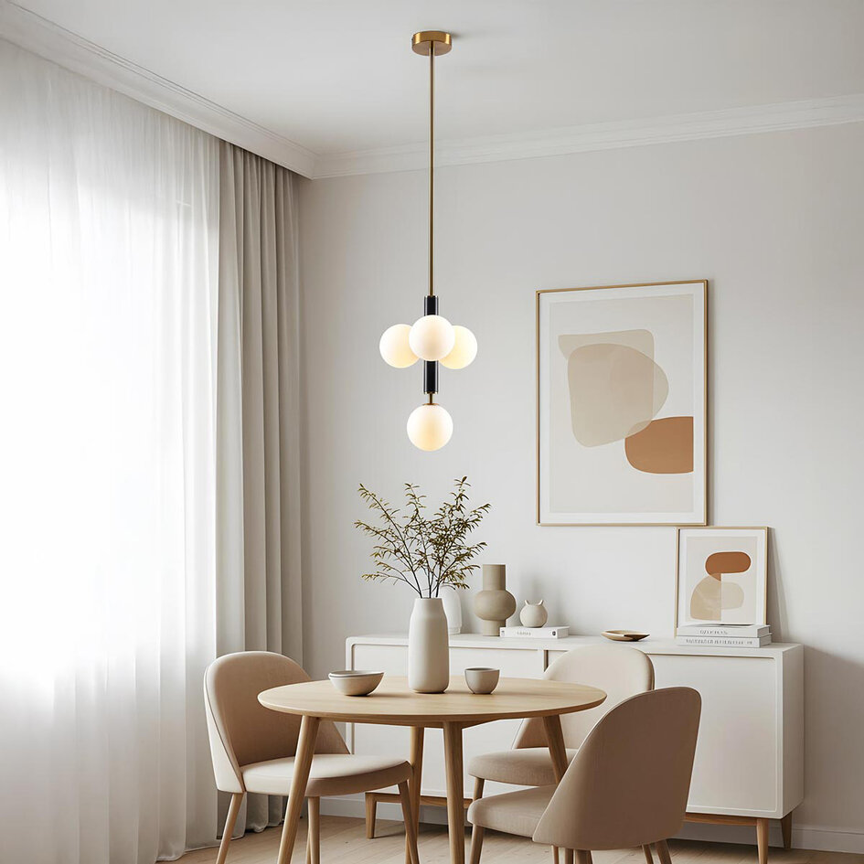 Lampa wisząca Lennard z mlecznobiałymi kulami, 4-światła