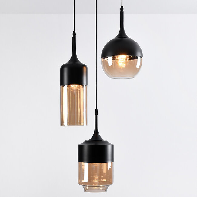 Lampa wisząca Victor ze szkłem bursztynowym i czarnymi detalami