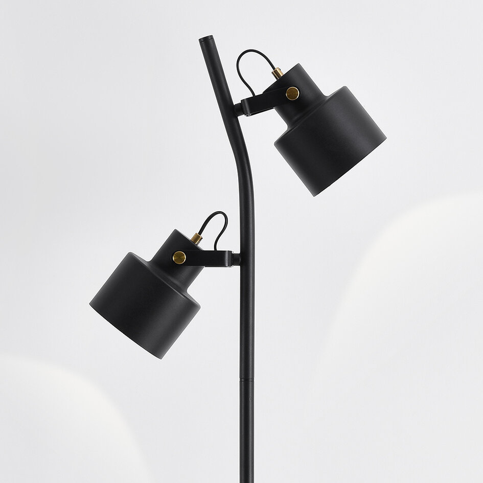 2 światła lampa stojąca z uchylnymi reflektorami czarna - William