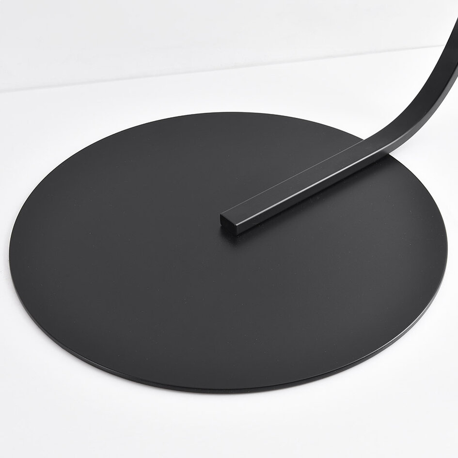 Zakrzywiona lampa podłogowa Jessica