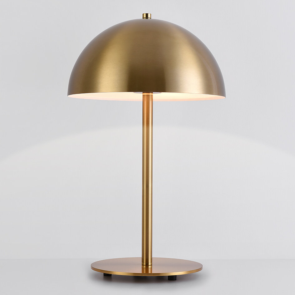 Złota lampa stołowa Joanne
