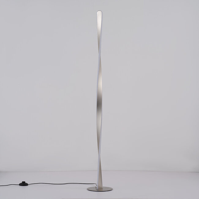 Skręcona lampa podłogowa - Locke