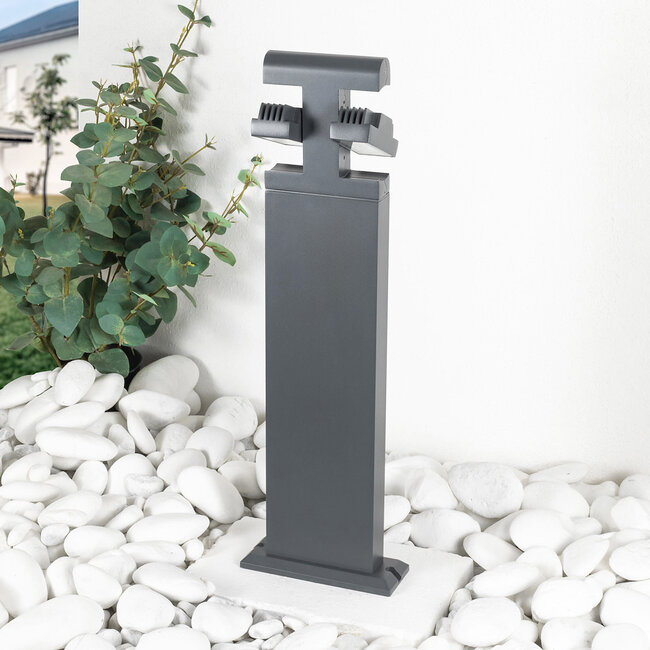 Lampa stojąca zewnętrzna z uchylnymi reflektorami – Jente