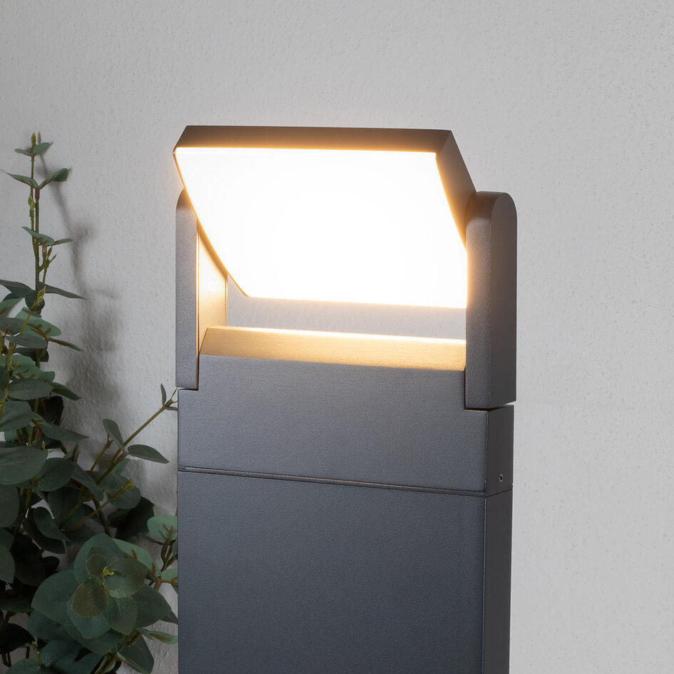 Lampa podłogowa zewnętrzna z uchylnym reflektorem Jidde - Antracytowe