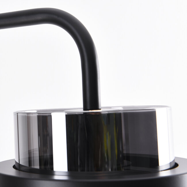 Czarna lampa podłogowa ze szkłem dymionym - Fyke