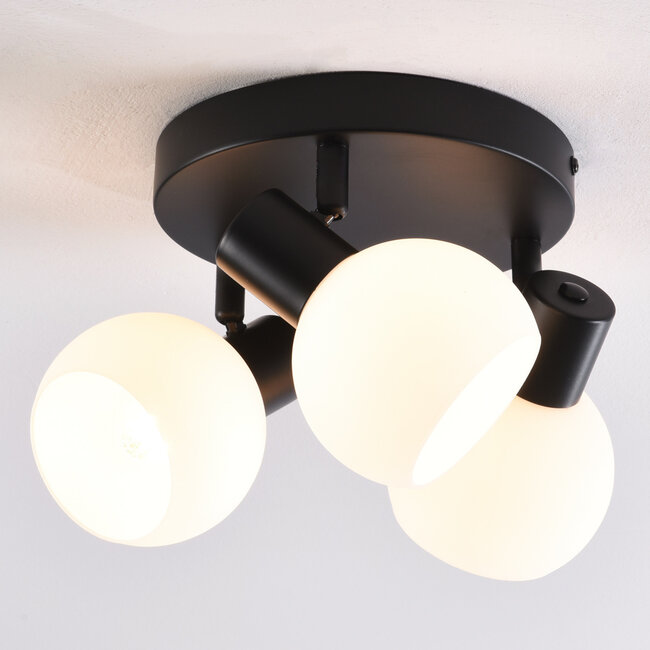 Obrotowa lampa sufitowa z mlecznobiałym szkłem, 3 światła - Peri