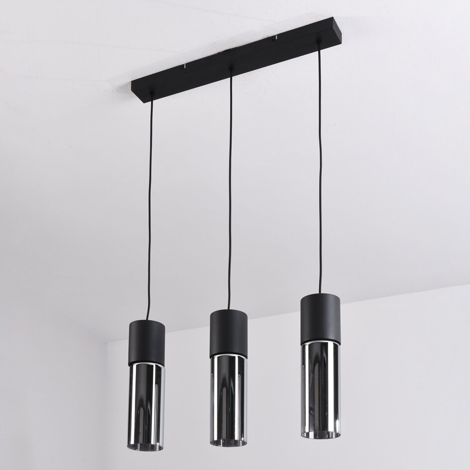 Czarna lampa wisząca z 3 światłami i szkłem dymionym - Esila