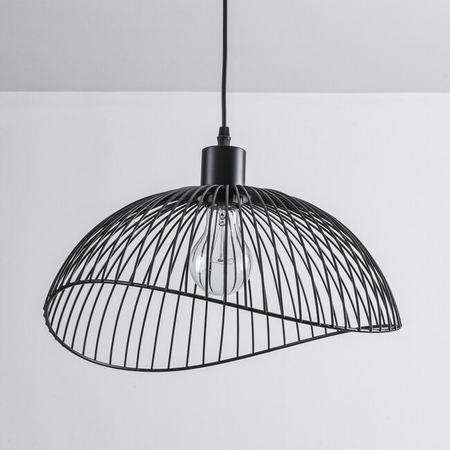 Minimalistyczna lampa wisząca z czarnego metalu – Ravi