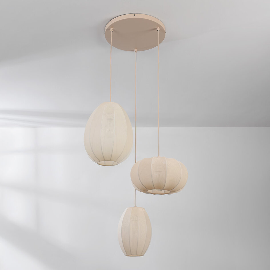 3-punktowa lampa wisząca Japandi Fabrica z materiałowymi lampionami - ciepły beż z różowym podtonem