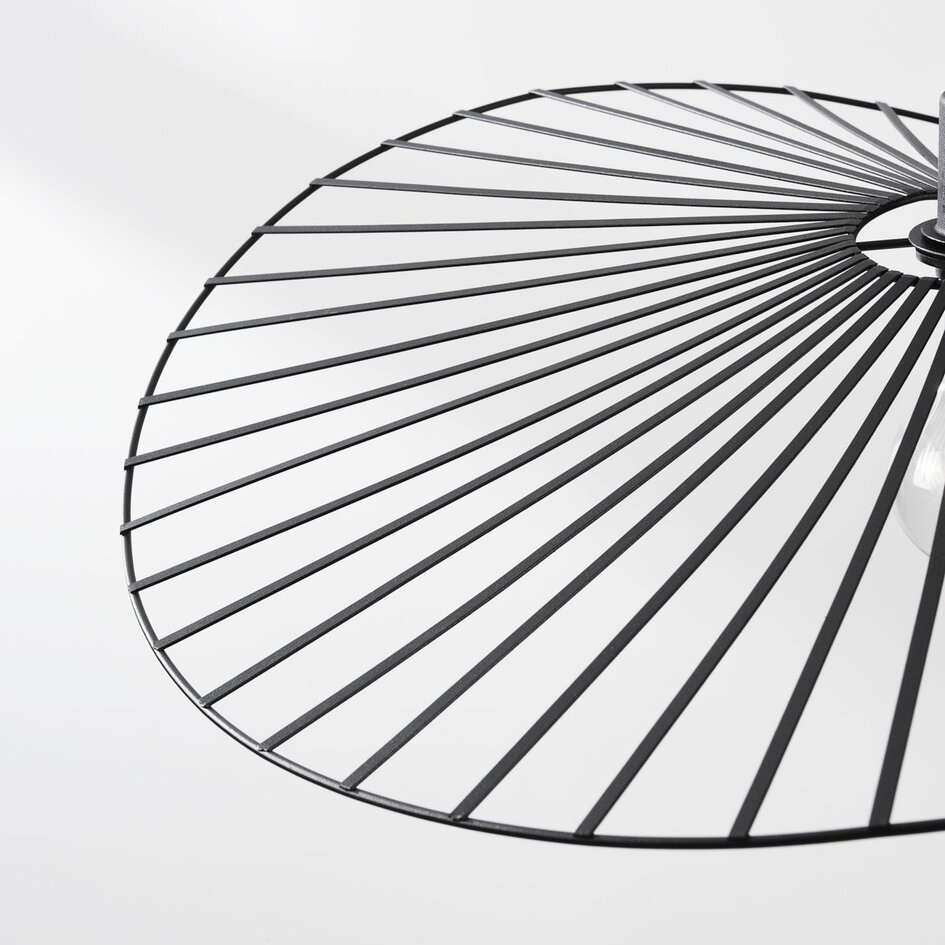 Lampa wisząca Linae z czarnego metalu