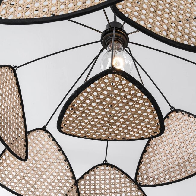 Czarna lampa wisząca boho Floare z rattanu
