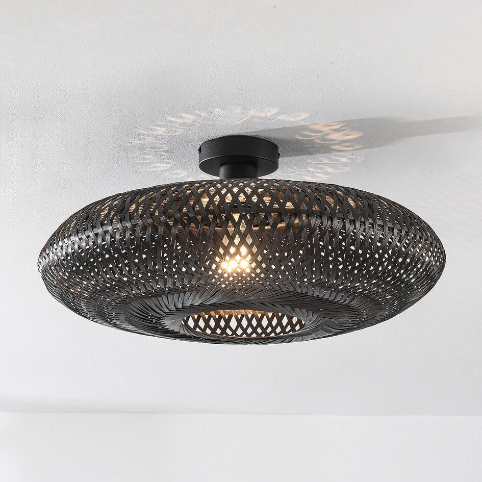 Lampa sufitowa Boho Chic Yuan z ręcznie plecionego bambusa - czarna