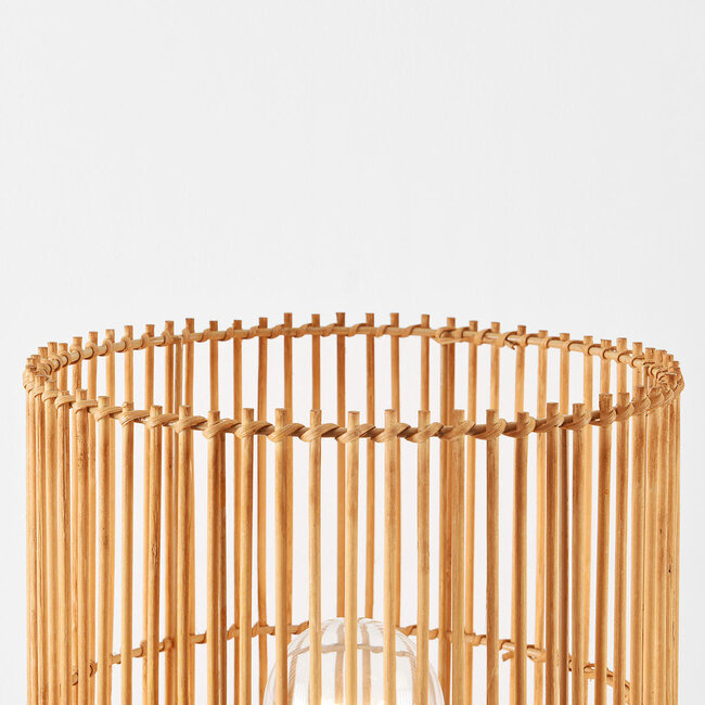 Lampa stojąca Nord z naturalnym kloszem