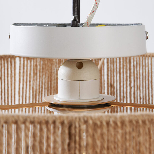Lampa sufitowa Fika z plecionym kloszem konopnym