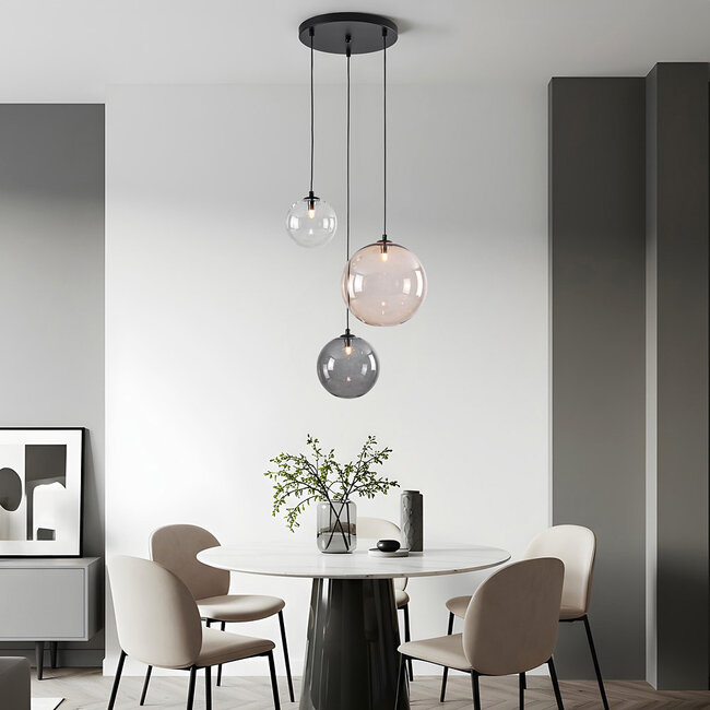 Design lampa wisząca Luminor 3 światła z różnymi szklanymi kulami