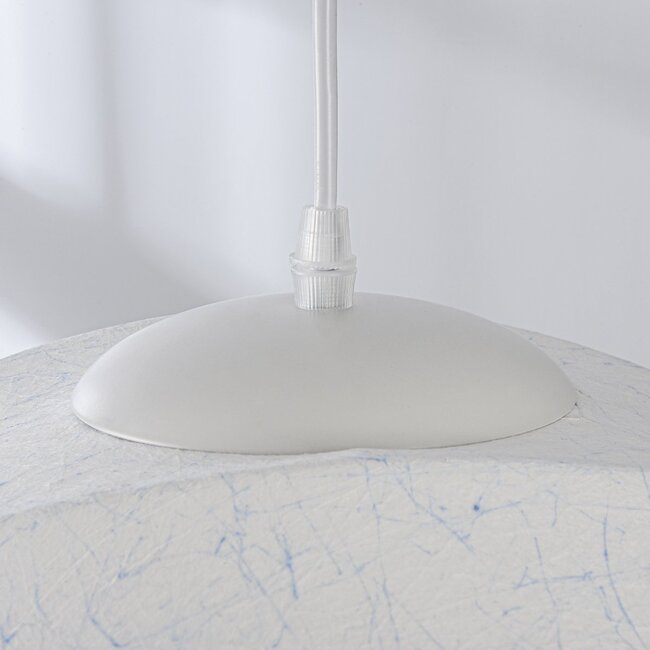 Minimalistyczna lampa wisząca Soie o wyglądzie jedwabiu