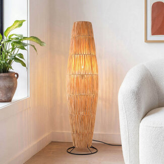 Lampa podłogowa Plecta – ręcznie wykonana lampa z rafii z czarną ramą 103 cm