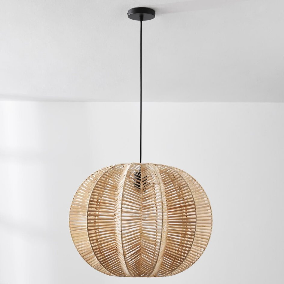 Rattanowa lampa wisząca Pagna – ręcznie pleciona o naturalnym designie