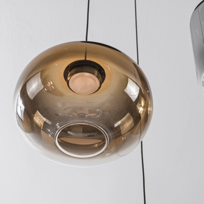 3 światła lampa wisząca Kafei z LED, 3-stopniowo ściemnialne i szklanymi kloszami w kolorze złotym, przydymionym i miedzianym
