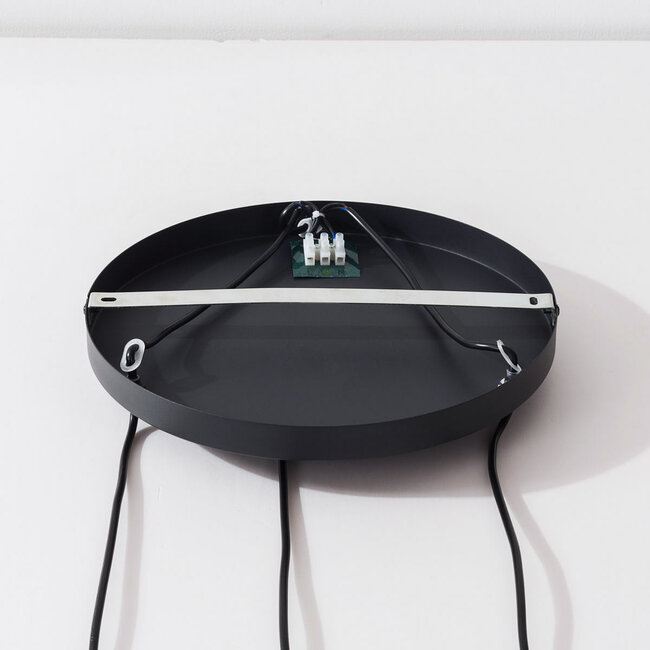 Lampa wisząca Marui z trzema bursztynowymi szklanymi kulami i złotymi akcentami