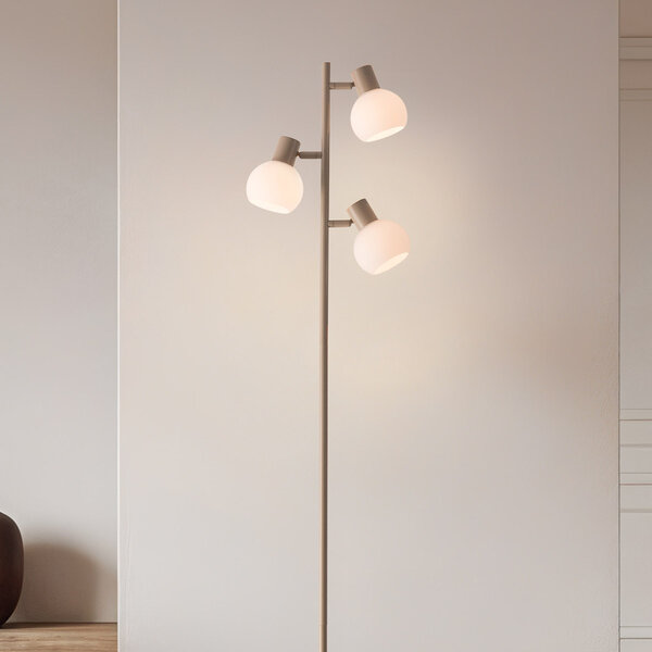 Lampa podłogowa Pieta w kolorze beżowym z trzema obrotowymi reflektorami z mlecznobiałego szkła