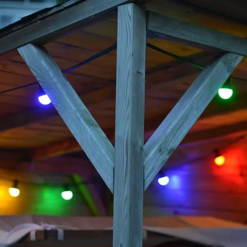 Kompletny zestaw girland świetlnych z 6 kolorowymi lampami LED