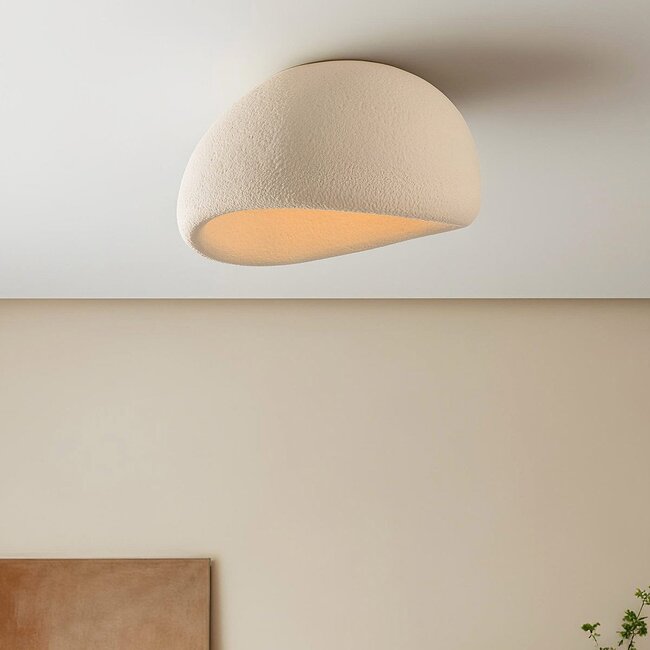Lampa sufitowa Wabi-Sabi Stone Craft z efektem kamienia 48 x 38 cm – piaskowy beż