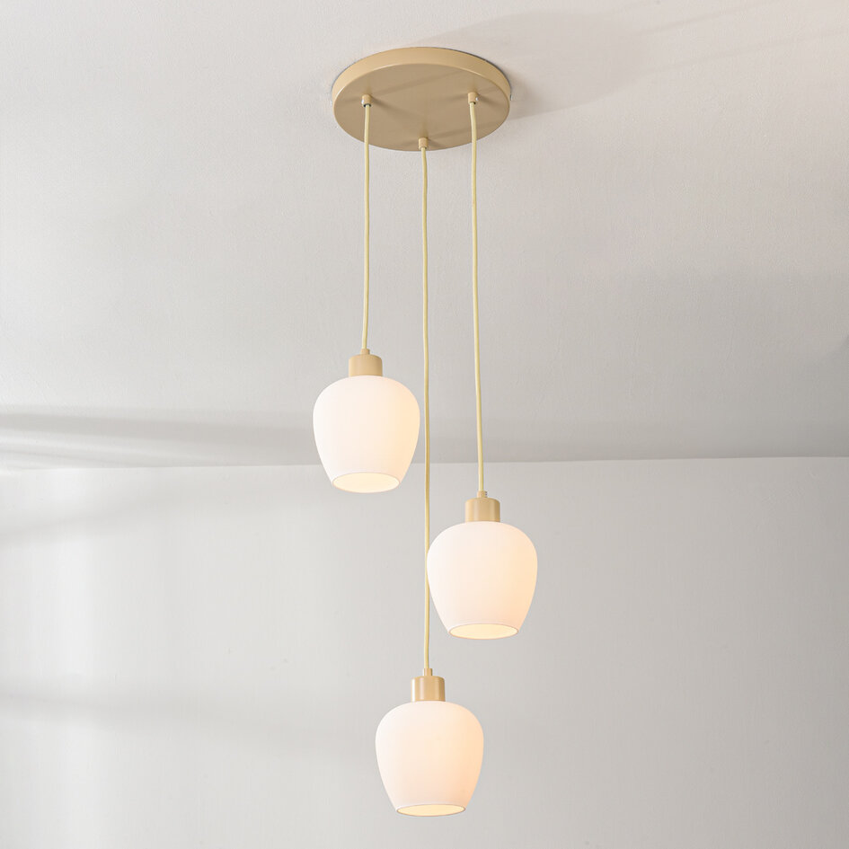 Nowoczesna lampa wisząca Stockton - beżowa z mlecznobiałym szkłem, 3 światła