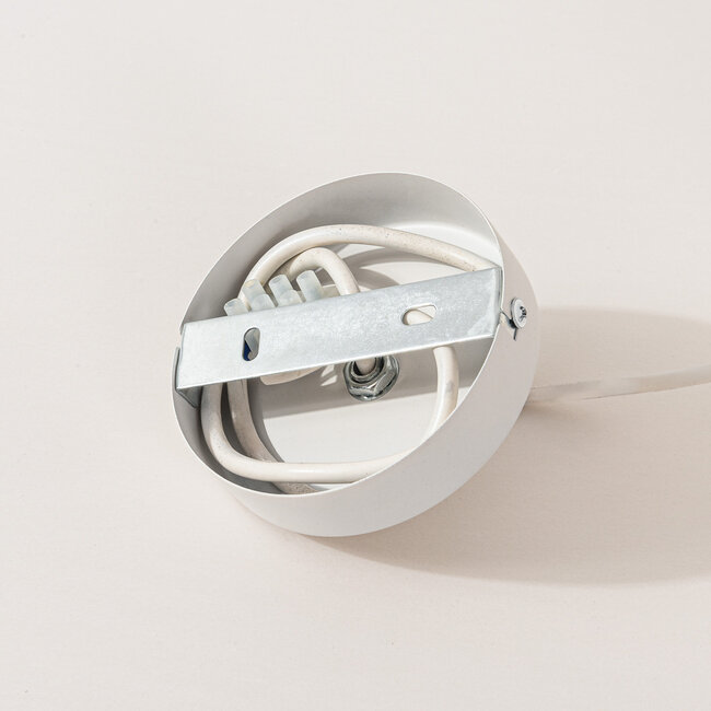 Lampa wisząca Floka z miękkimi białymi piórami