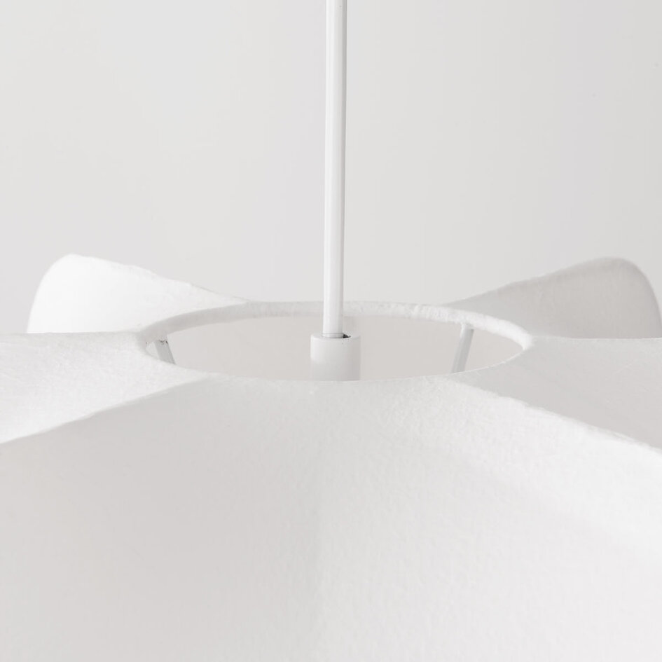 Białe minimalistyczne lampa wisząca Ame z jedwabnym kloszem
