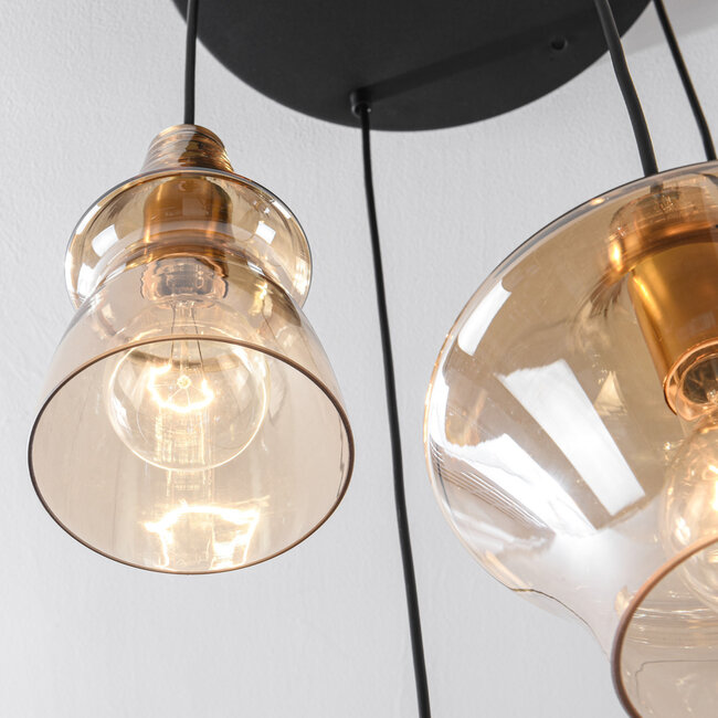 Lampa wisząca w stylu retro Calypso z czterema kloszami ze szkła bursztynowego