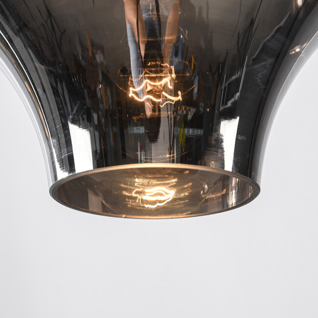 Przemysłowa lampa wisząca Calypso czarna z sześcioma przydymionymi szklanymi kloszami