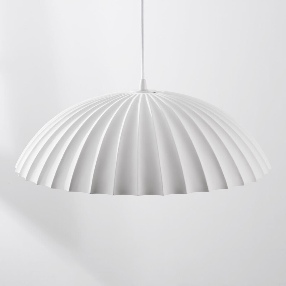 Żebrowana lampa wisząca Olea z matowym wykończeniem kredowym (gesso)