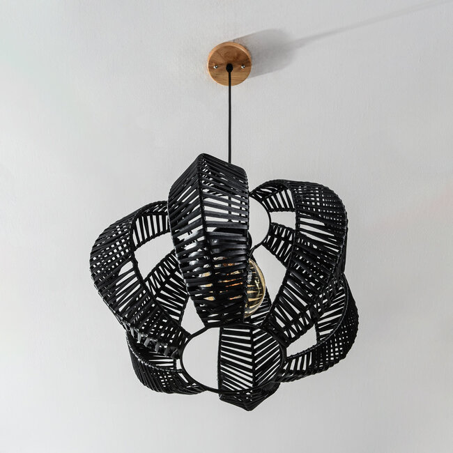 Lampa wisząca Celina w czarnym z imitacją rattanu