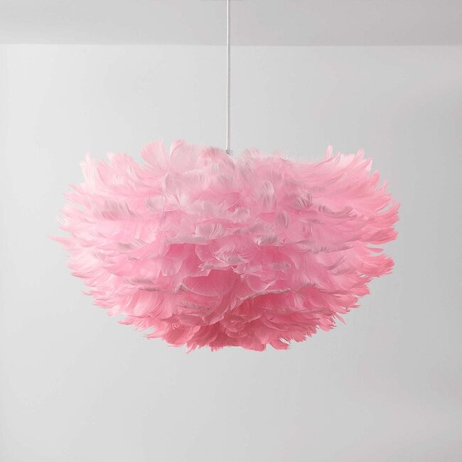 Design lampa wisząca Pluma w delikatnym różu z piórami