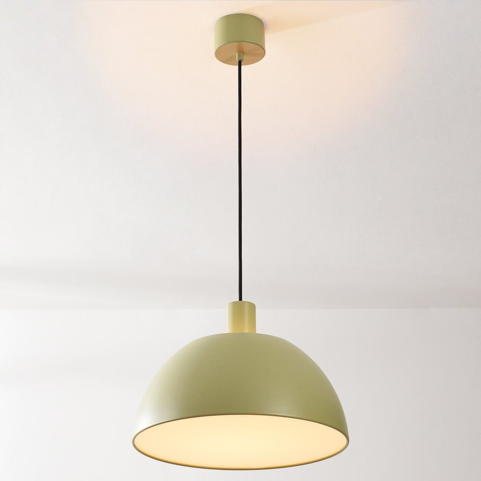 Nowoczesna lampa wisząca Mirae w delikatnym matowym zielonym kolorze z białym wnętrzem