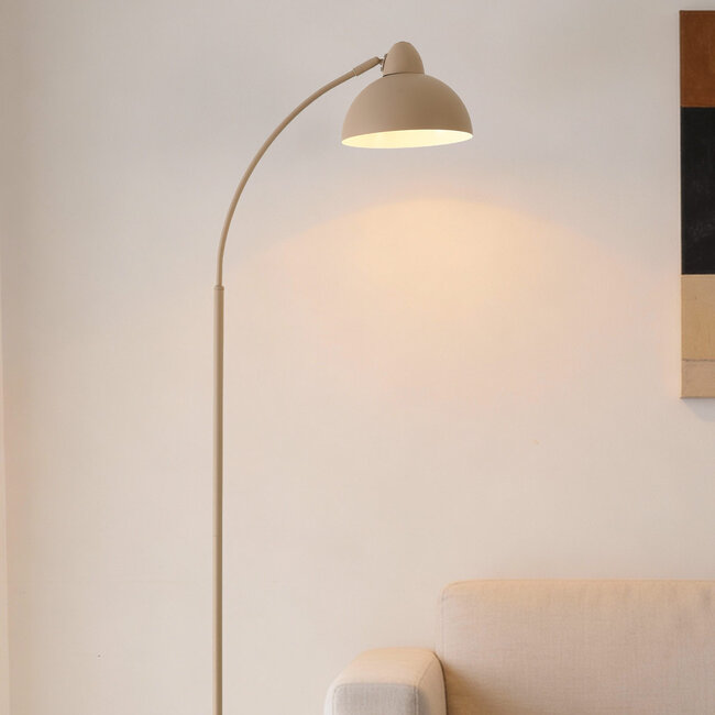 Lampa łukowa stojąca Arc z beżowym metalowym kloszem