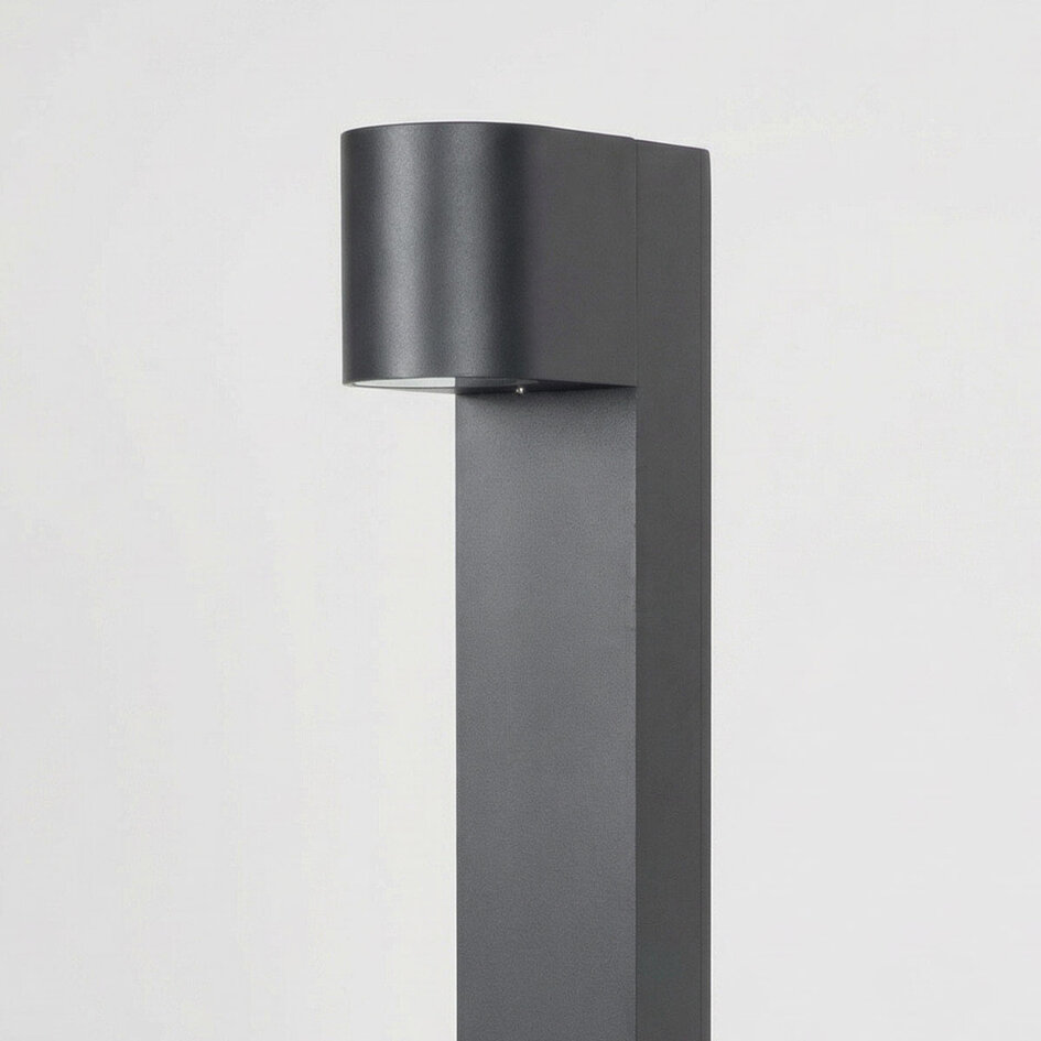 Nowoczesna zewnętrzna lampa podłogowa Thanos w antracycie – 50 cm