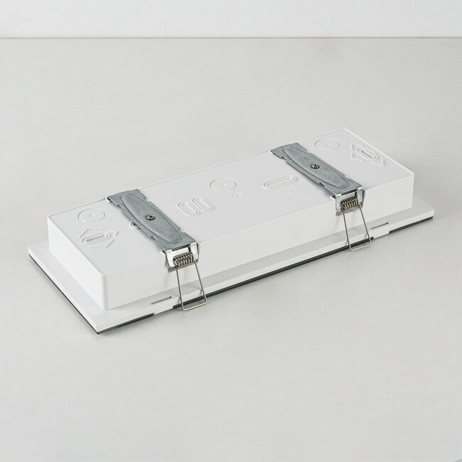 2 W wpuszczane oświetlenie awaryjne