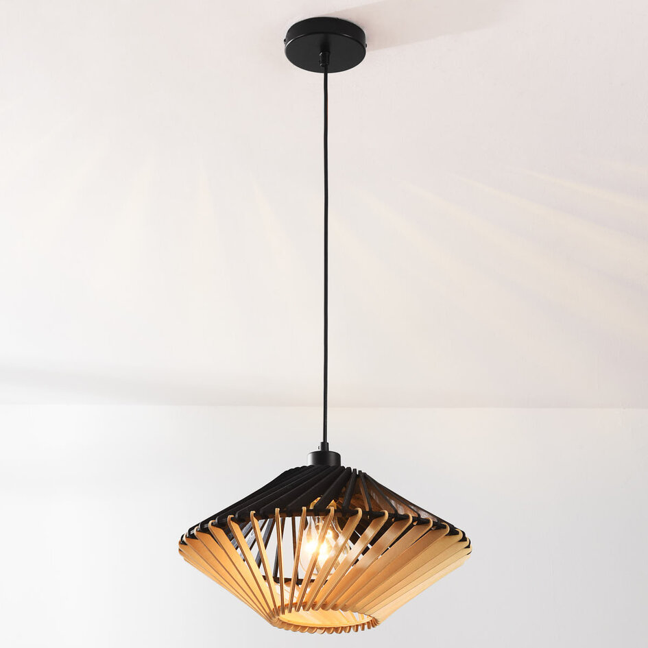 Lampa wisząca Nordli z drewna w kolorze czarnym i naturalnym
