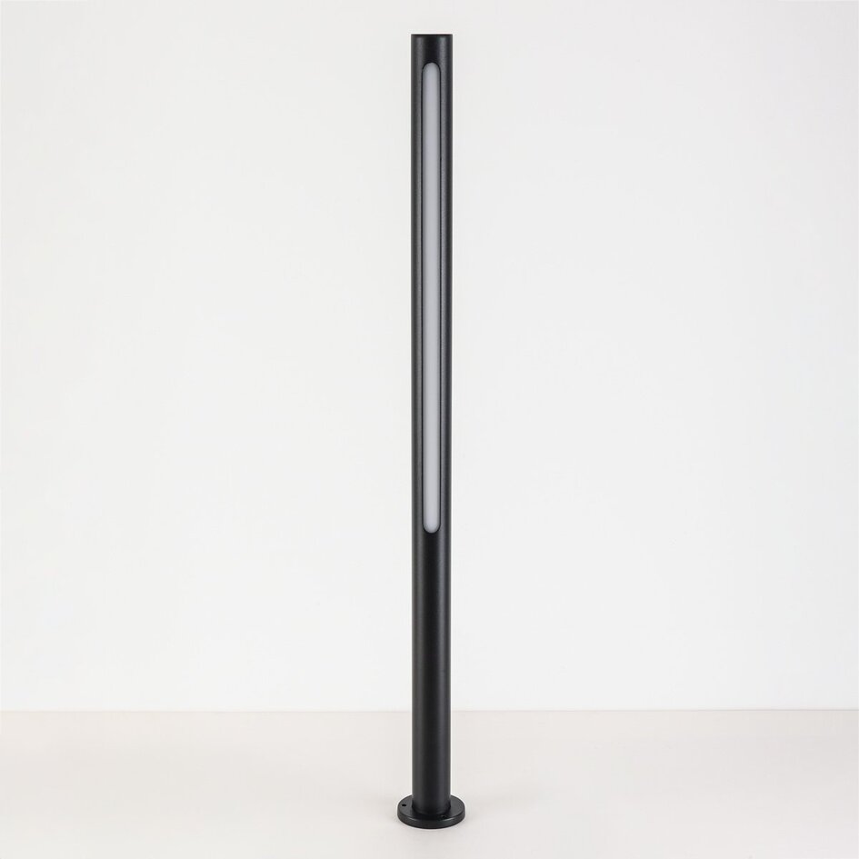 Zewnętrzna lampa podłogowa Corten 90 cm – czarna z wbudowanym źródłem LED