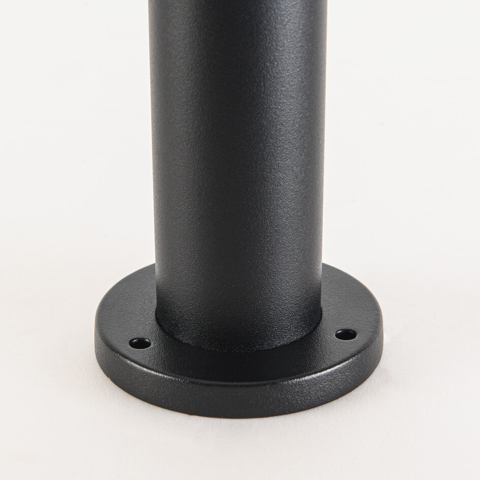 Zewnętrzna lampa podłogowa Corten 90 cm – czarna z wbudowanym źródłem LED