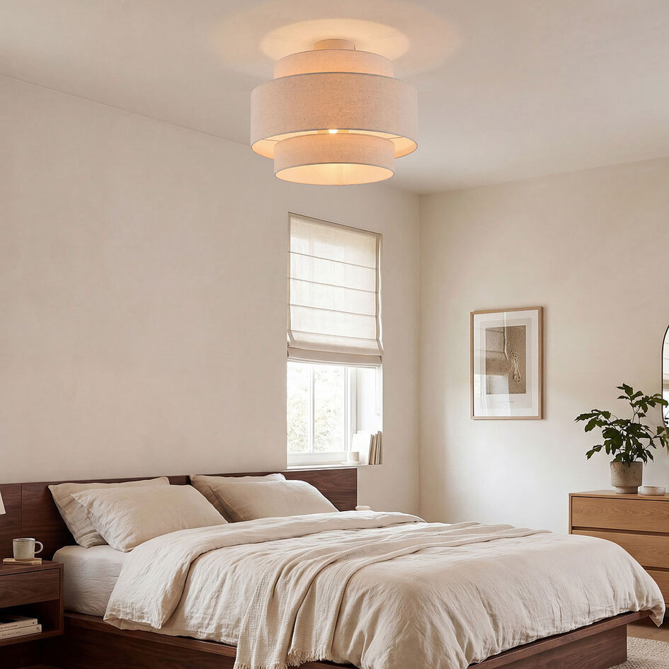 Lampa sufitowa Corre z trzema warstwowymi lnianymi kloszami