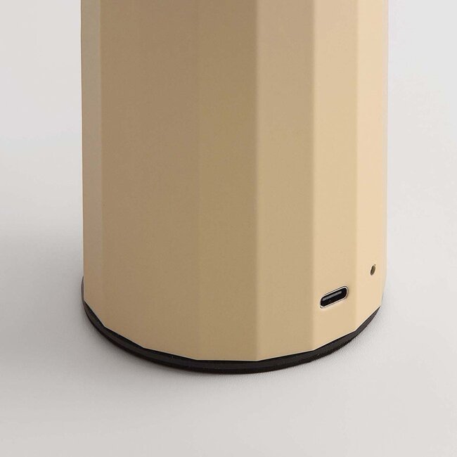 Bezprzewodowa lampa stołowa Noma w kolorze beżowym z regulowanym i ściemnialnym światłem