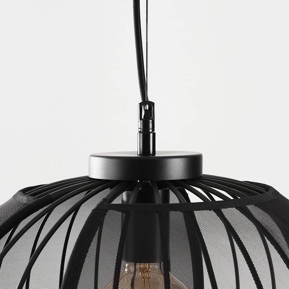 Lampa wisząca Lofas z otwartym metalowym kloszem i czarną tkaniną