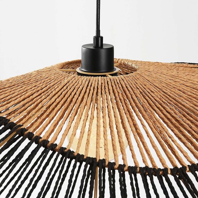 Lampa wisząca Ravena z ręcznie plecionego papieru w kolorze czarnym i naturalnym