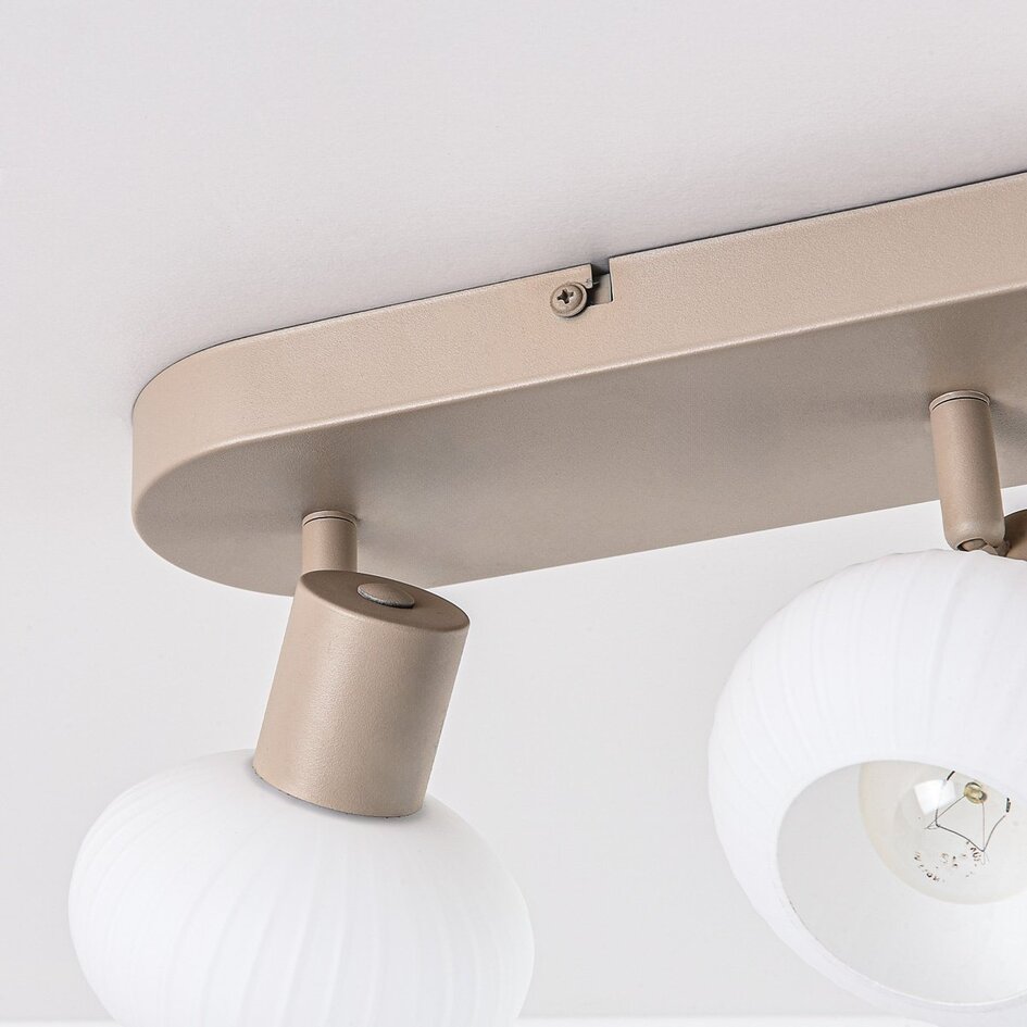 Lampa sufitowa Serolde beżowa z 3 regulowanymi kloszami z żebrowanego mlecznobiałego szkła