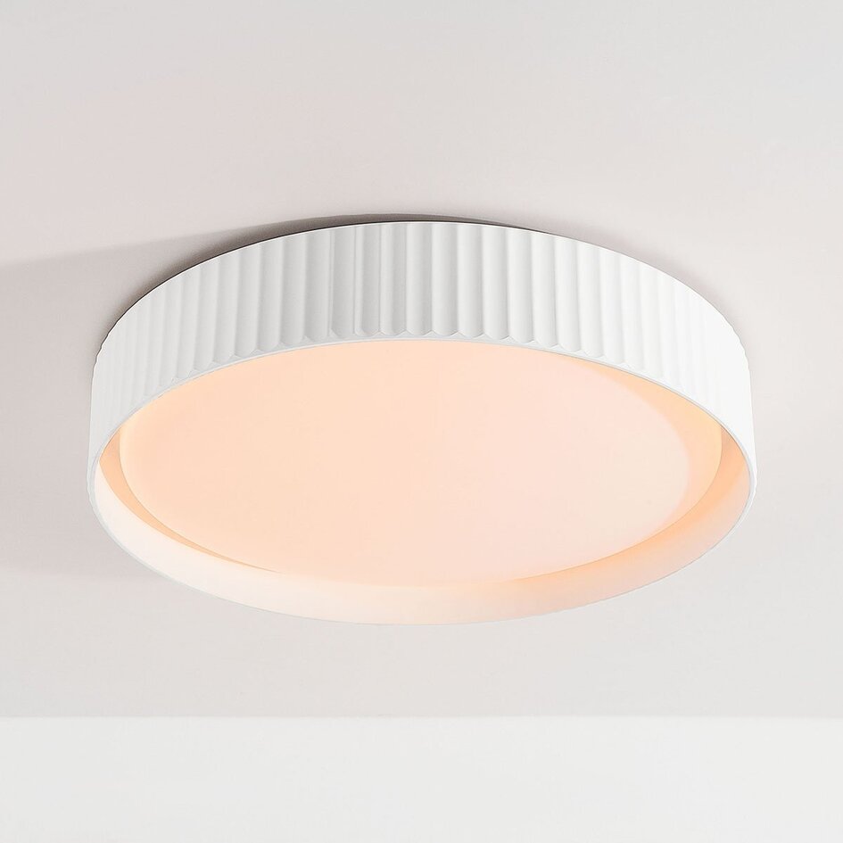 Lampa sufitowa Palomo biała z żebrowaną krawędzią i 3-stopniowo ściemnialnymi diodami LED