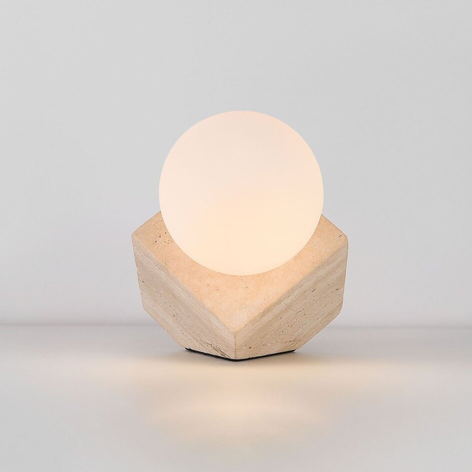 Lampa stołowa Reni z trawertynem (kamień naturalny) i mlecznobiałą kulą