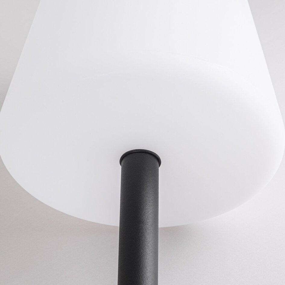 Solarna lampa stołowa Lucen z metalową podstawą i ciepłą bielą